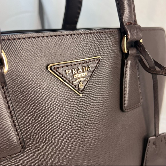 PRADA 
Saffiano Lux Large Tote Cocoa Brown - Picture 8 of 16